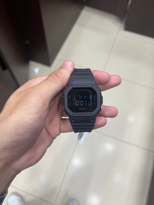 IMG_3681 CASIO gshock DW-5600bb-1